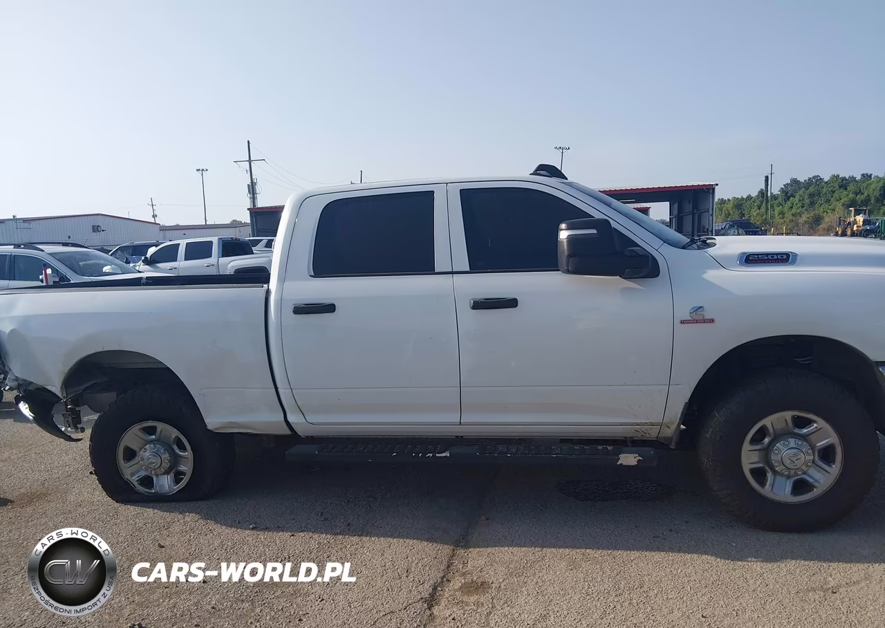 2023 Ram 2500 Tradesman 4X4 6'4 Box VIN:3C6UR5CL0PG504555 - 13