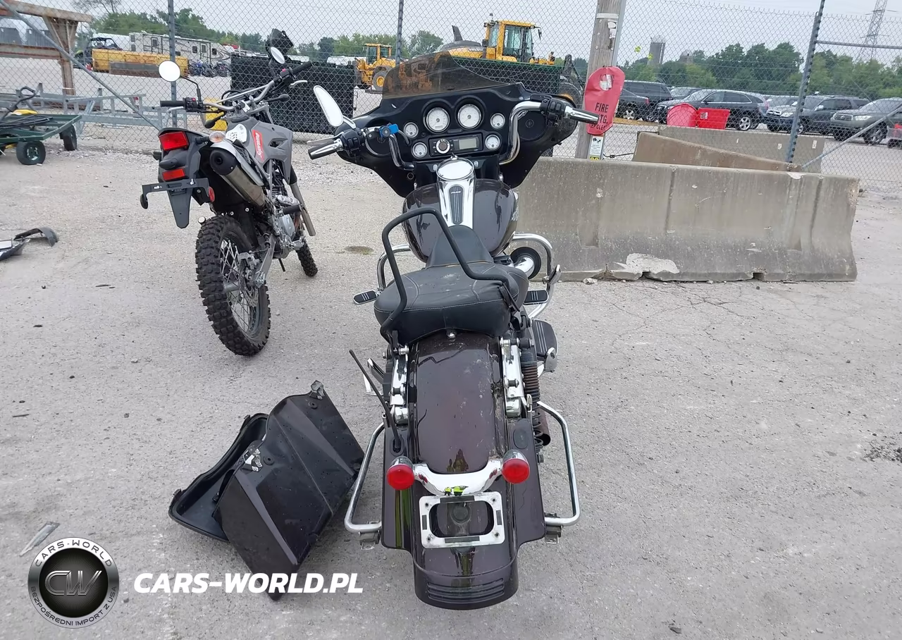 2011 Harley-Davidson Flhx VIN:1HD1KB416BB603361 - 6