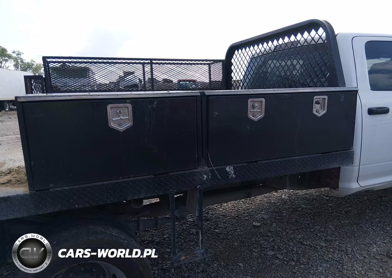 2013 Ram 5500 Chassis Tradesman-Slt-Laramie VIN:3C7WRMFL7DG543519 - 13