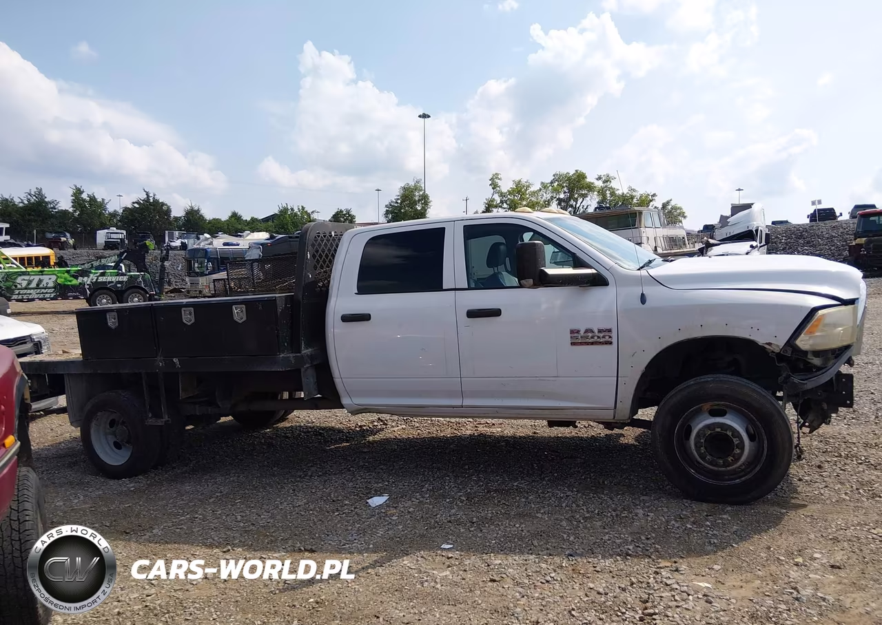 2013 Ram 5500 Chassis Tradesman-Slt-Laramie VIN:3C7WRMFL7DG543519 - 17