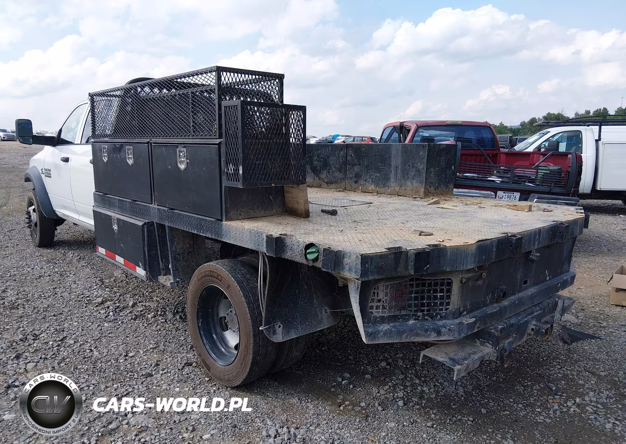 2013 Ram 5500 Chassis Tradesman-Slt-Laramie VIN:3C7WRMFL7DG543519 - 3