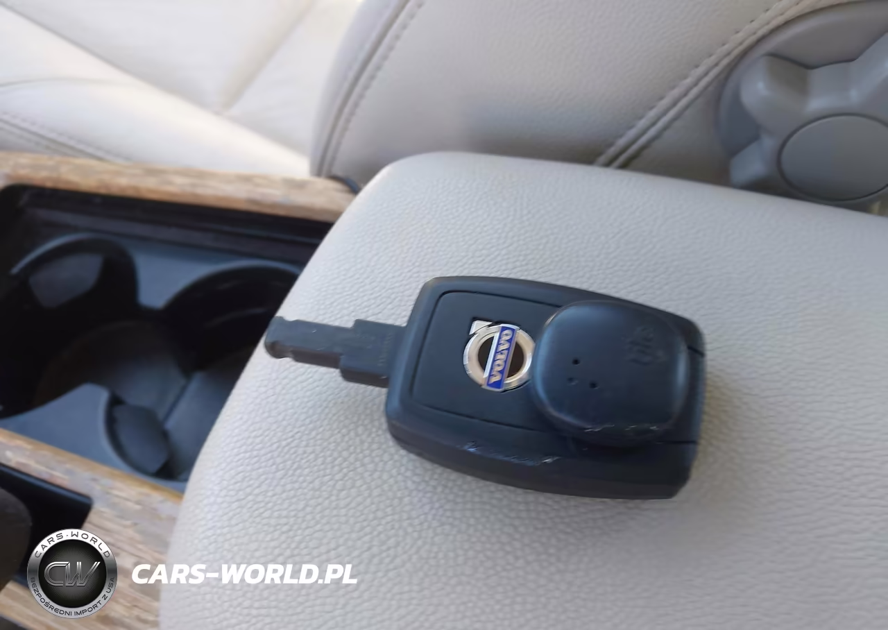 2008 Volvo C70 T5 M VIN:YV1MC67238J041807 - 11