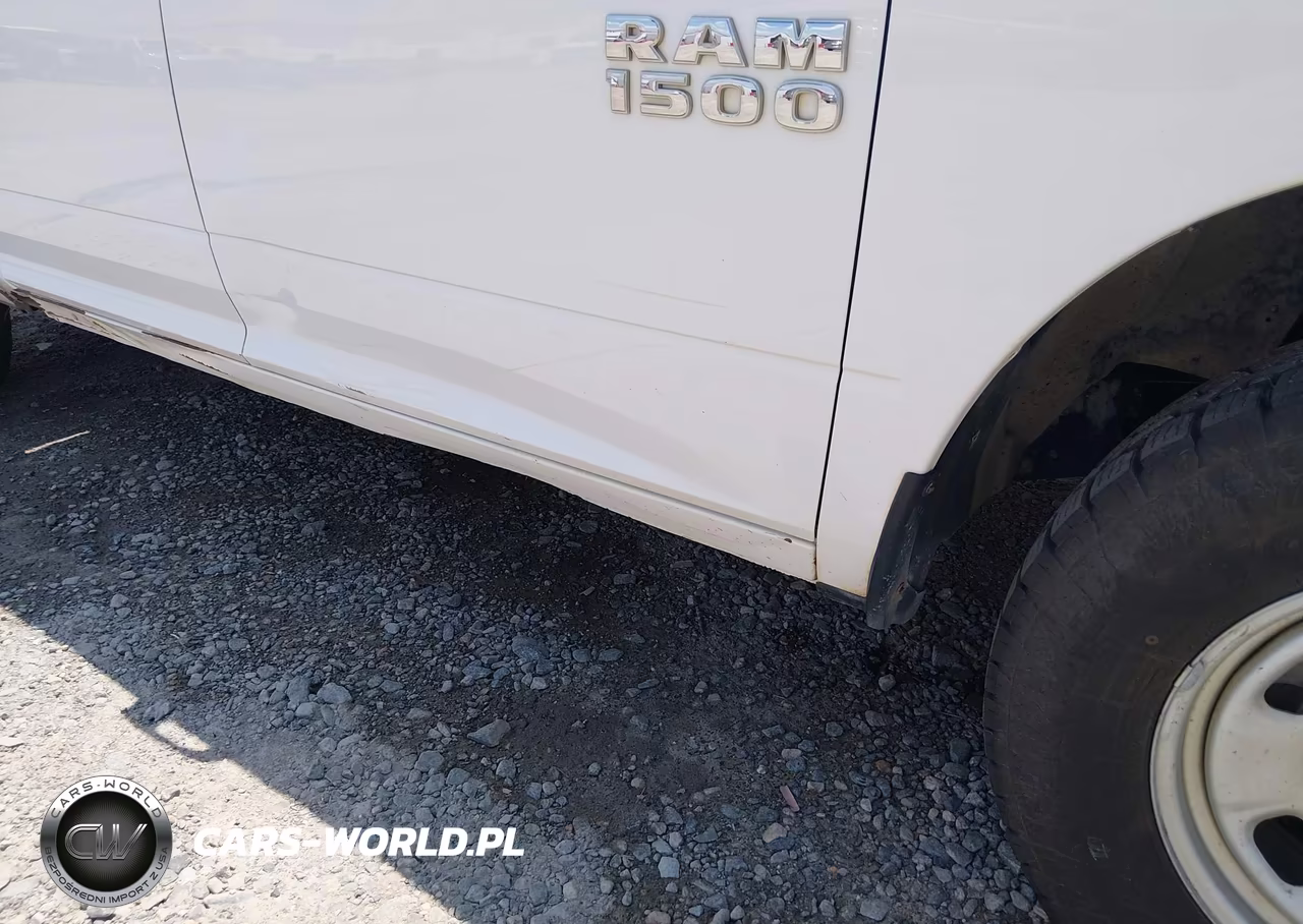 2018 Ram 1500 VIN:1C6RR7KGXJS306751 - 12