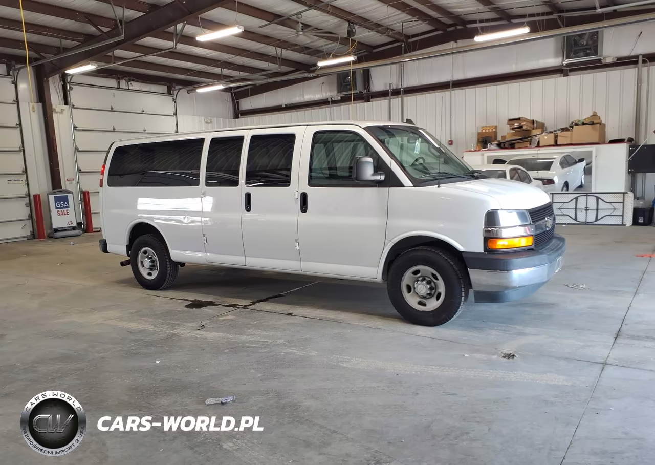 2017 Chevrolet Express 3500 Lt VIN:1GAZGPFG3H1289034 - 13