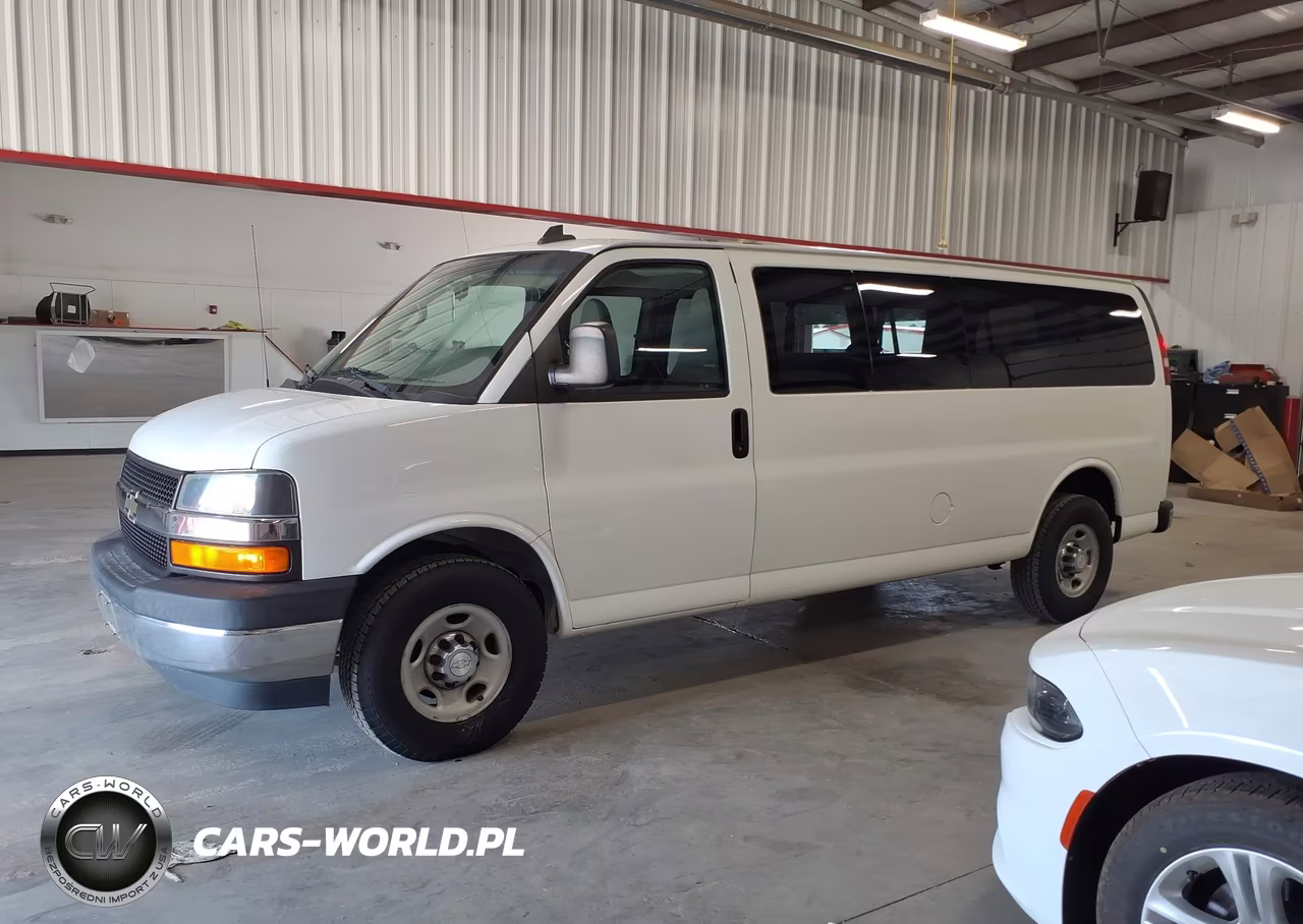 2017 Chevrolet Express 3500 Lt VIN:1GAZGPFG3H1289034 - 14