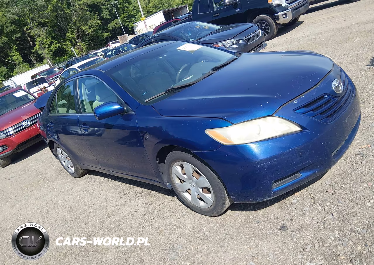 2009 Toyota Camry Le – zdjęcie 1 z 11