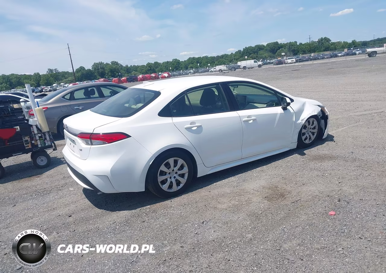 2021 Toyota Corolla Le VIN:JTDEPMAEXMJ152113 - 4