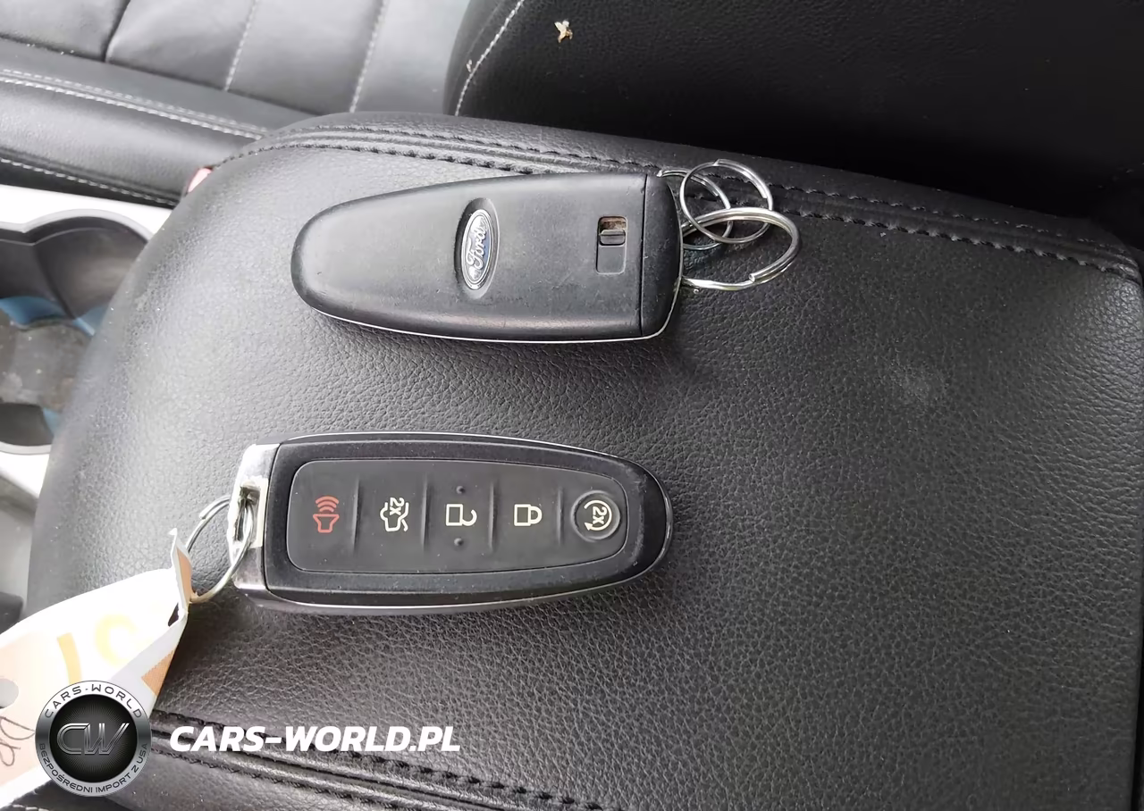 2013 Ford C-Max Energi Sel VIN:1FADP5CU2DL529405 - 11