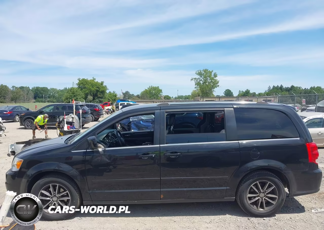 2017 Dodge Grand Caravan Sxt VIN:2C4RDGCG4HR585907 - 15