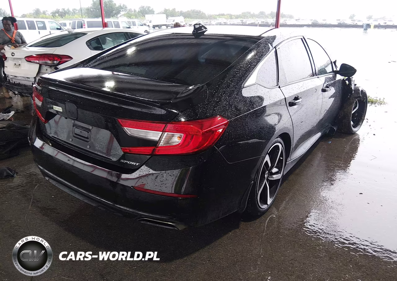 2018 Honda Accord Sport VIN:1HGCV1F34JA096072 - 4