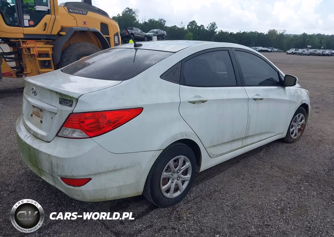 2014 Hyundai Accent Gls VIN:KMHCT4AE1EU590419 - 4