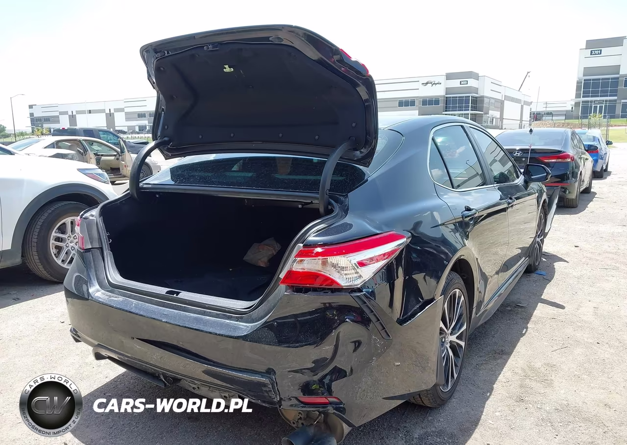 2020 Toyota Camry Se VIN:4T1G11AKXLU916839 - 4
