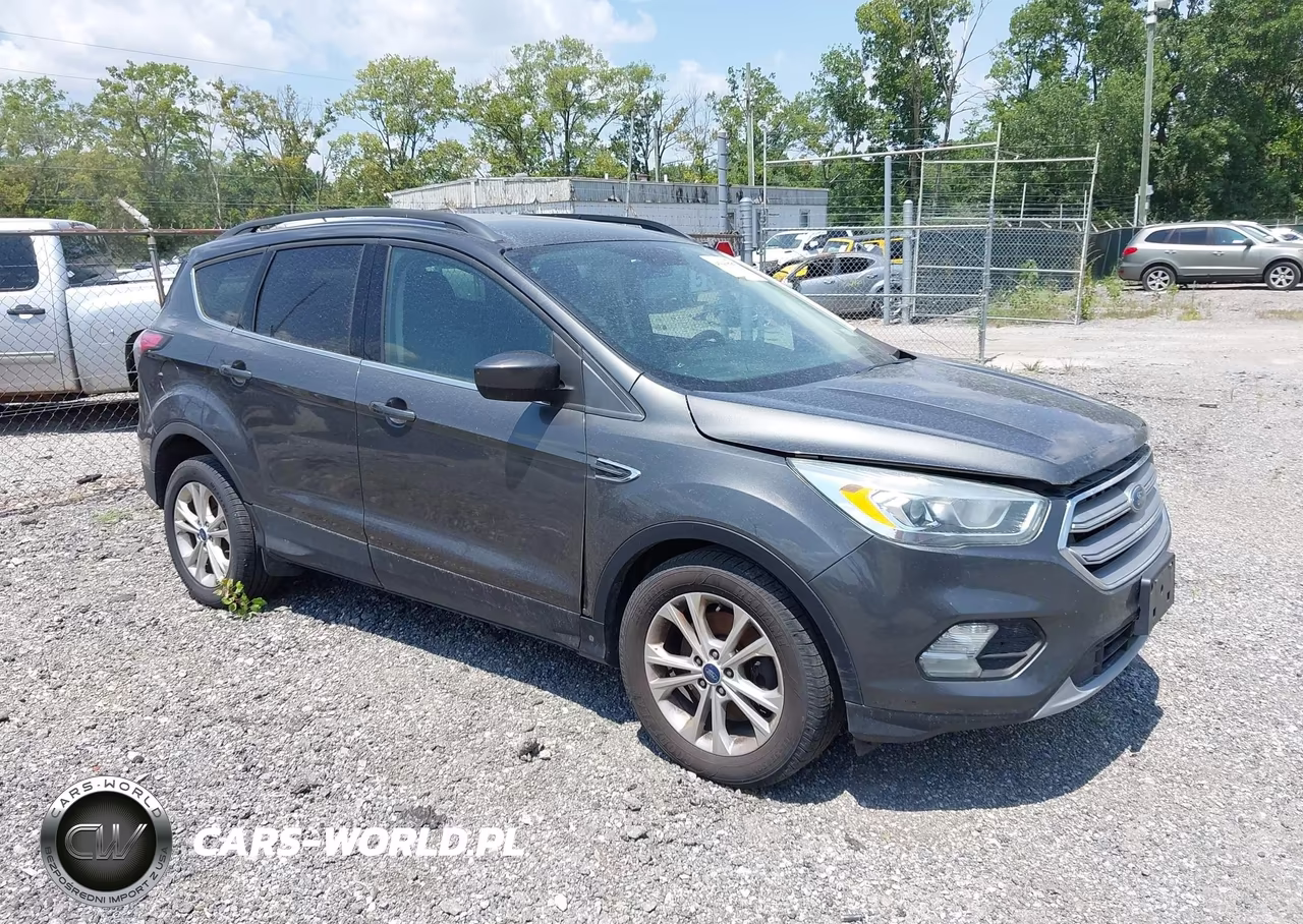 2017 Ford Escape Se VIN:1FMCU9GD5HUB05714 - 1