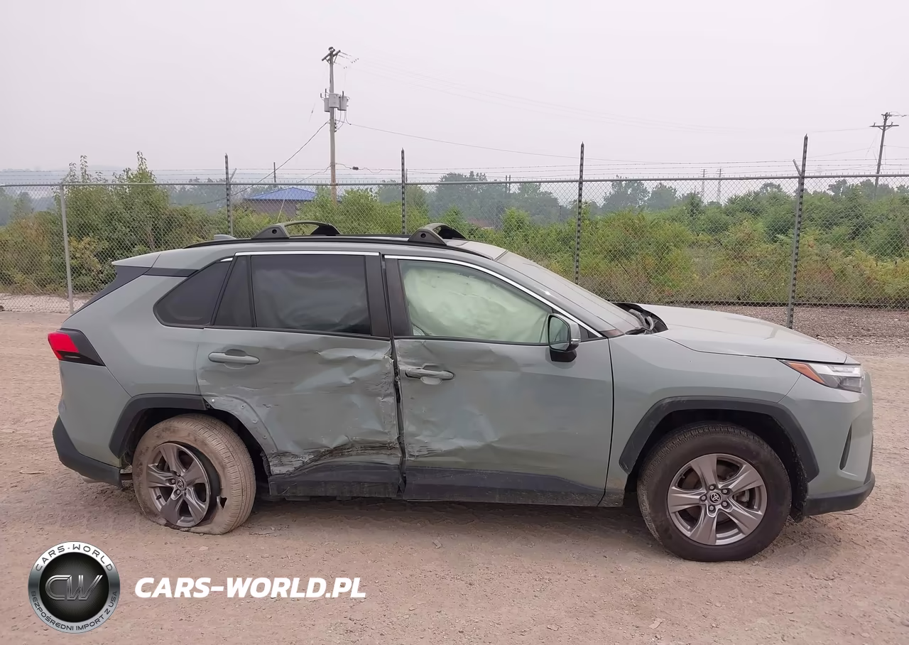 2022 Toyota Rav4 Hybrid Xle VIN:JTMRWRFV8ND568932 - 13