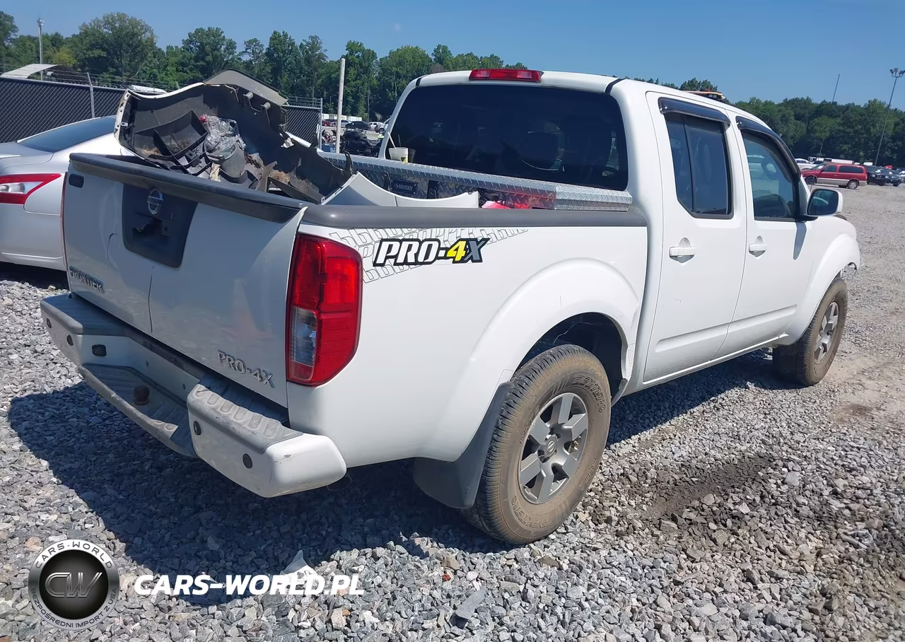 2013 Nissan Frontier Pro-4X VIN:1N6AD0EV2DN710651 - 4
