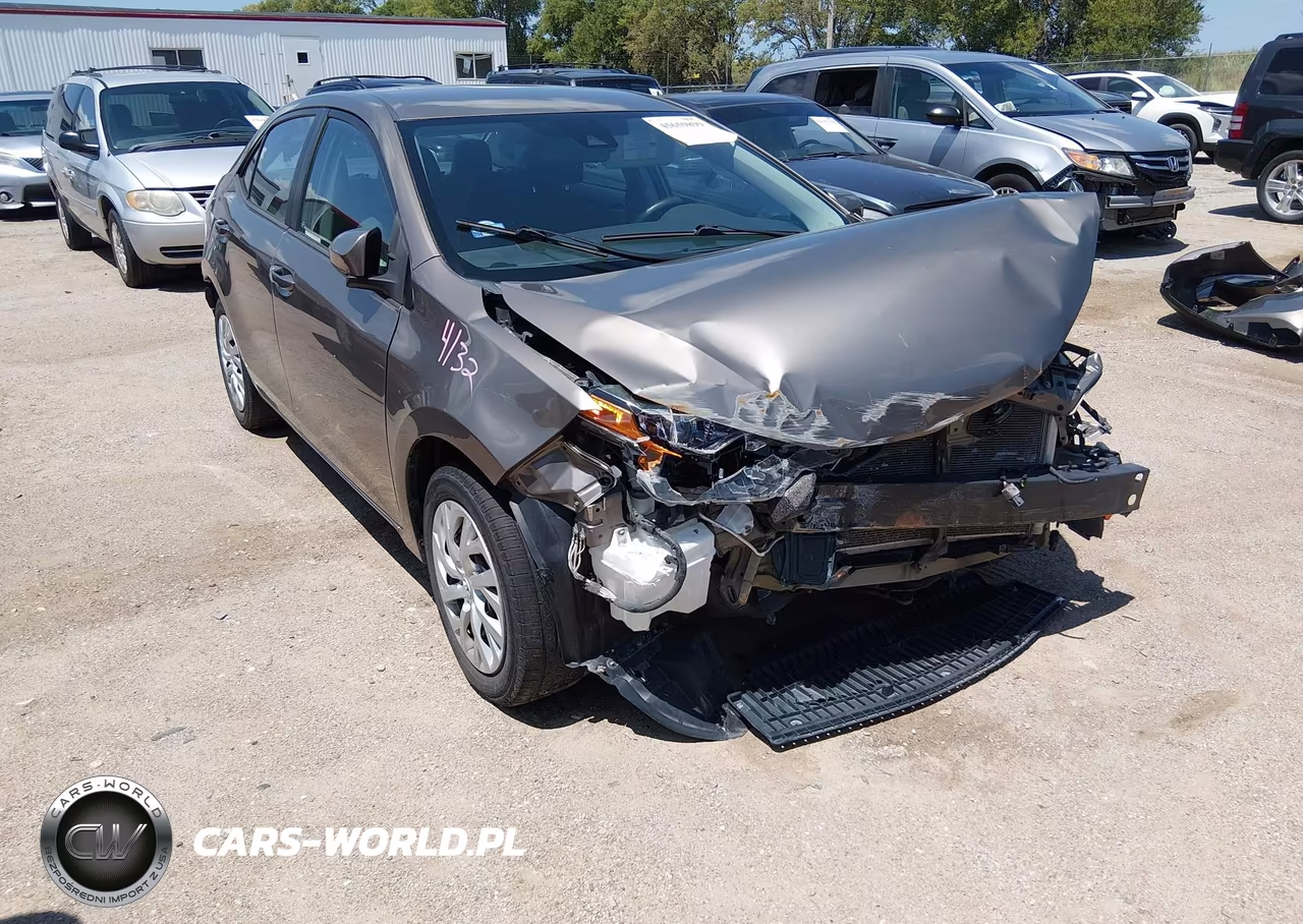 2017 Toyota Corolla Le VIN:5YFBURHE5HP701667 - 18