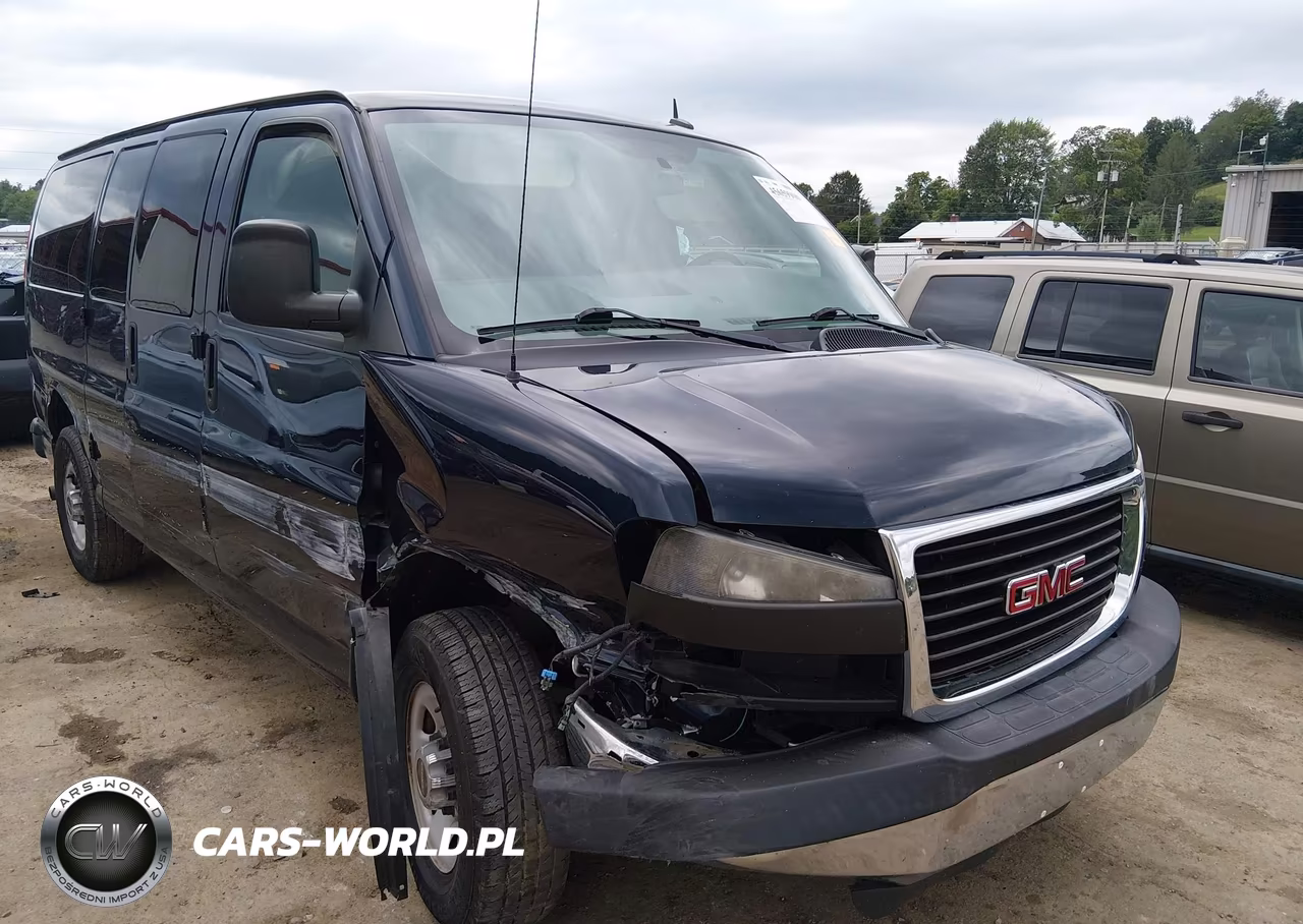 2013 GMC Savana 2500 Lt