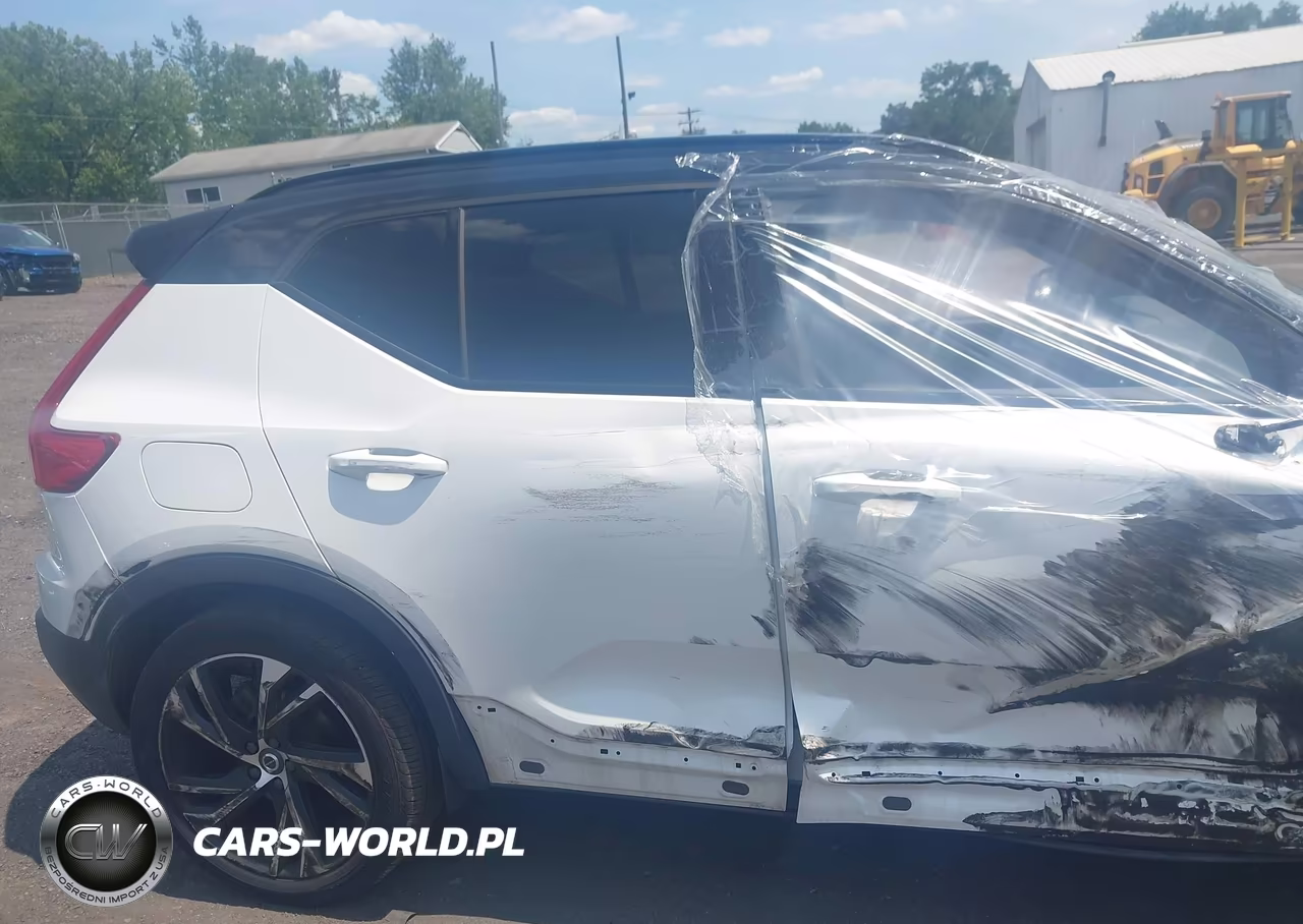 2021 Volvo Xc40 T5 R-Design VIN:YV4162UM6M2409879 - 18