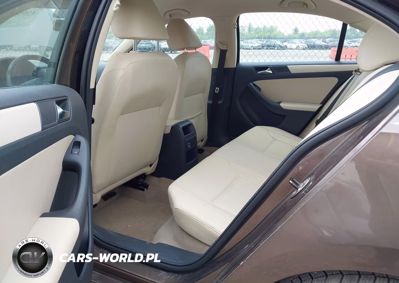 2011 Volkswagen Jetta 2.5L Se VIN:3VWDX7AJ8BM325067 - 8