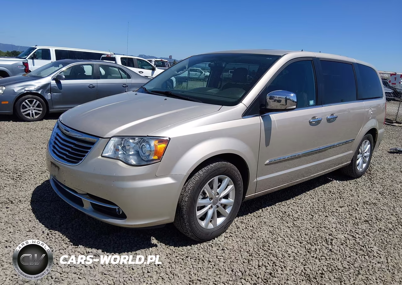 2015 Chrysler Town & Country Limited Platinum VIN:2C4RC1GG4FR710492 - 2