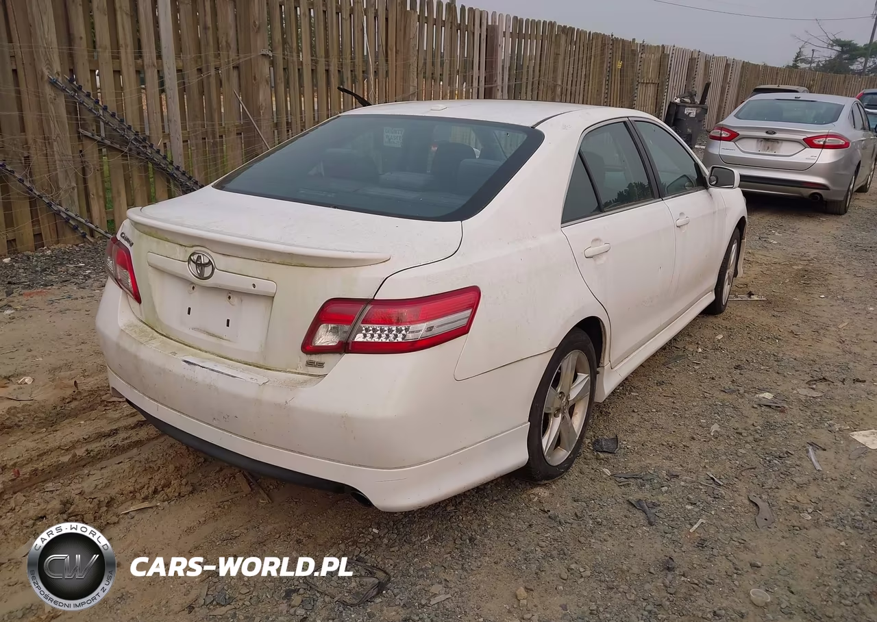 2011 Toyota Camry Se VIN:4T1BF3EK3BU589247 - 4
