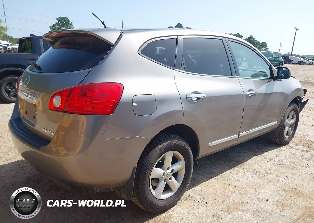 2013 Nissan Rogue S VIN:JN8AS5MT2DW509174 - 4