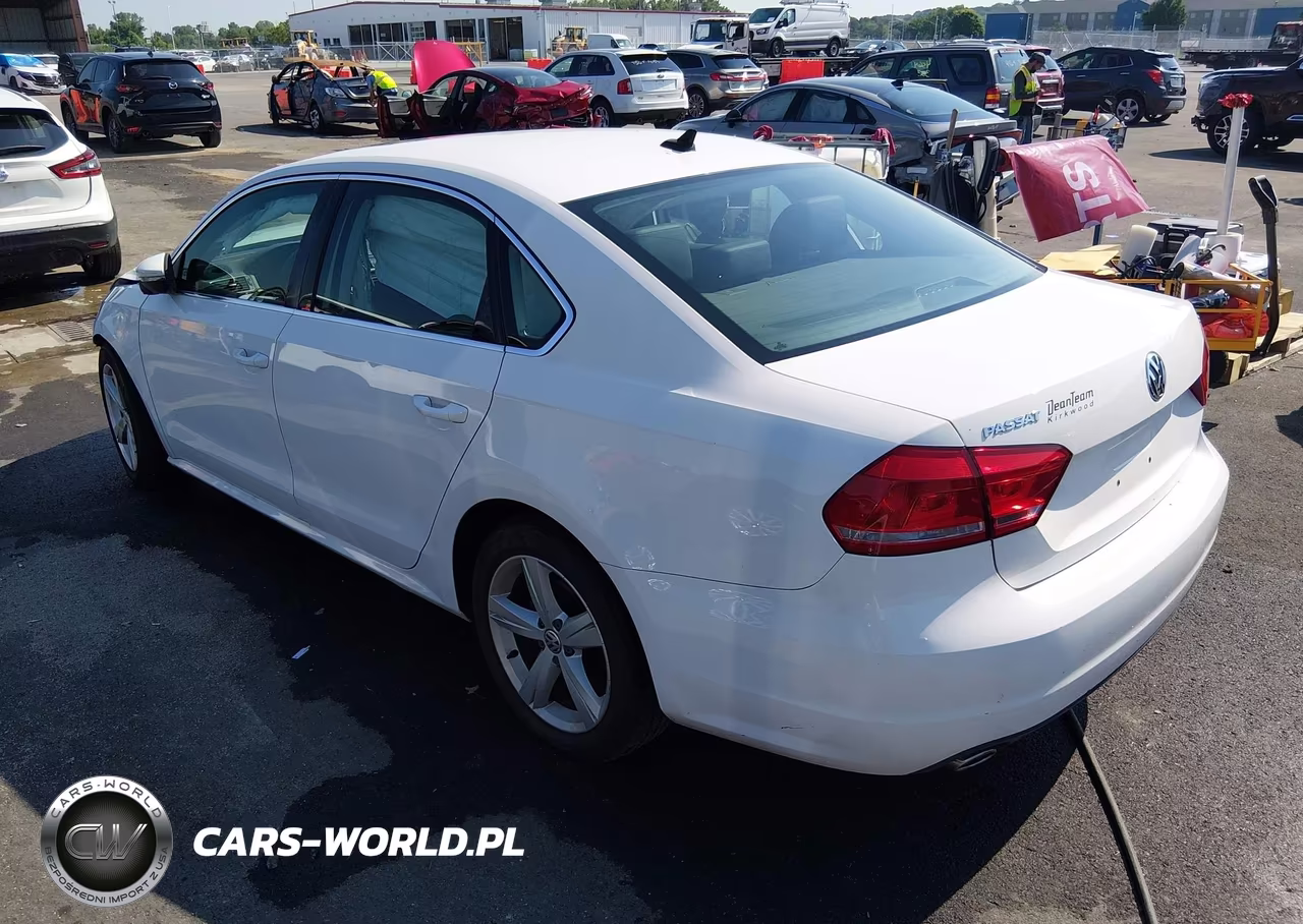 2012 Volkswagen Passat 2.5L Se VIN:1VWBP7A31CC040786 - 3