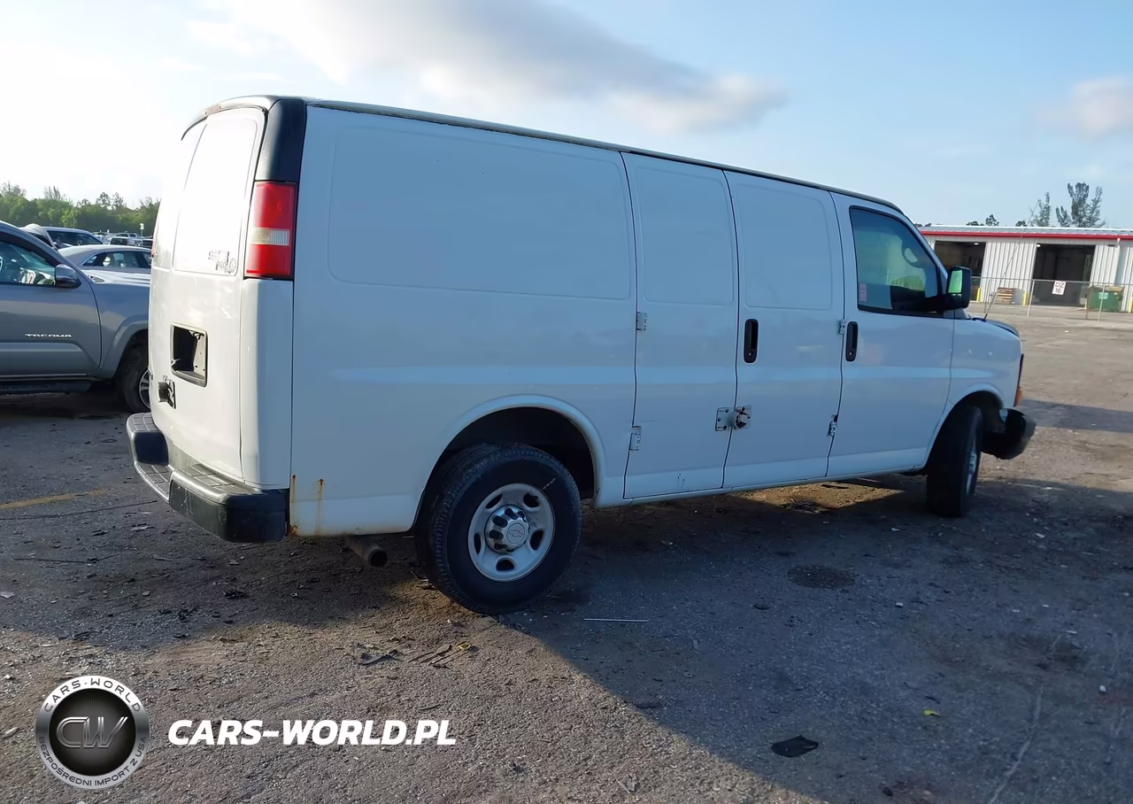 2014 Chevrolet Express 2500 Work Van VIN:1GCWGFCAXE1169036 - 4