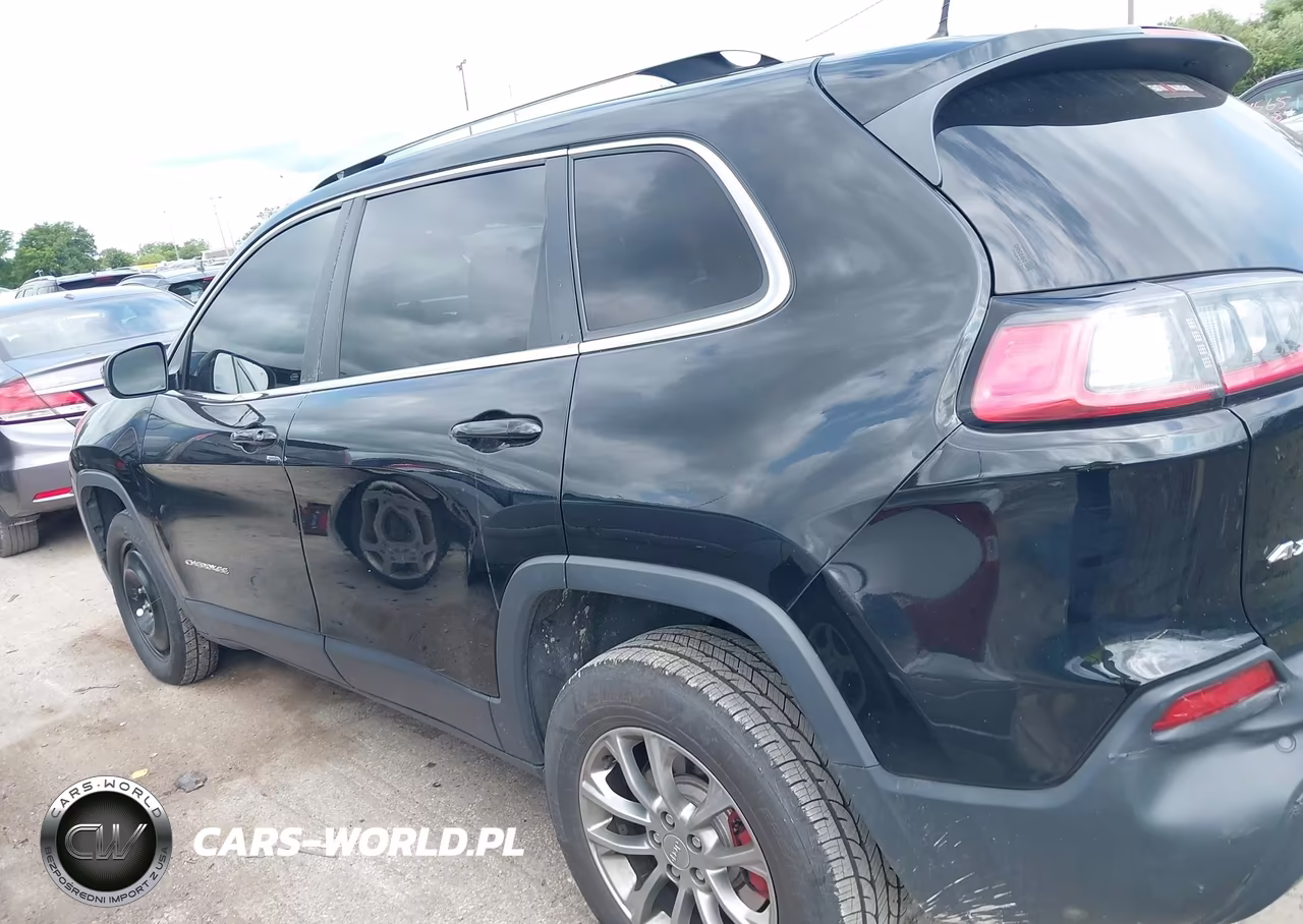 2019 Jeep Cherokee Latitude Plus 4X4 VIN:1C4PJMLB1KD136195 - 14