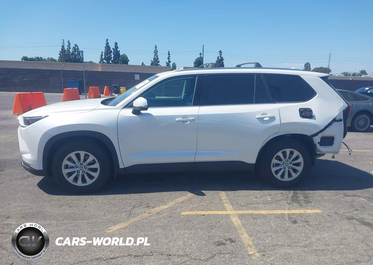 2024 Toyota Grand Highlander Xle VIN:5TDAAAB56RS028153 - 14