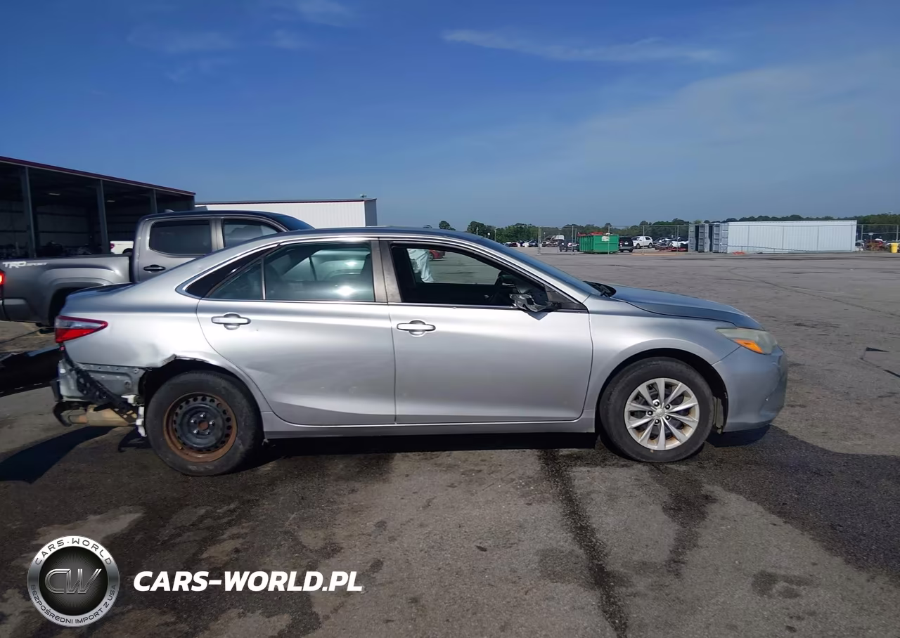 2016 Toyota Camry Le VIN:4T4BF1FK0GR532519 - 13
