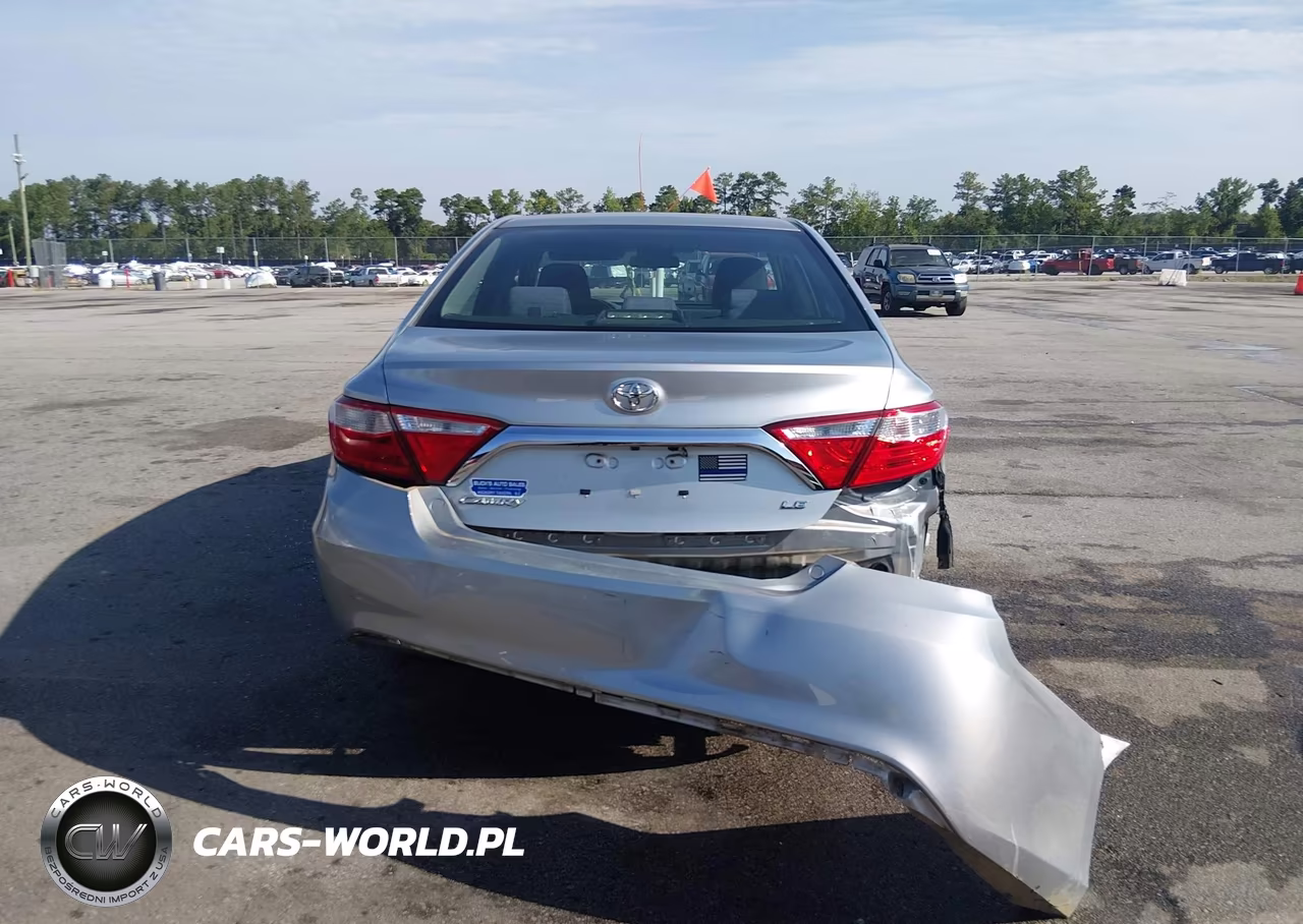 2016 Toyota Camry Le VIN:4T4BF1FK0GR532519 - 16