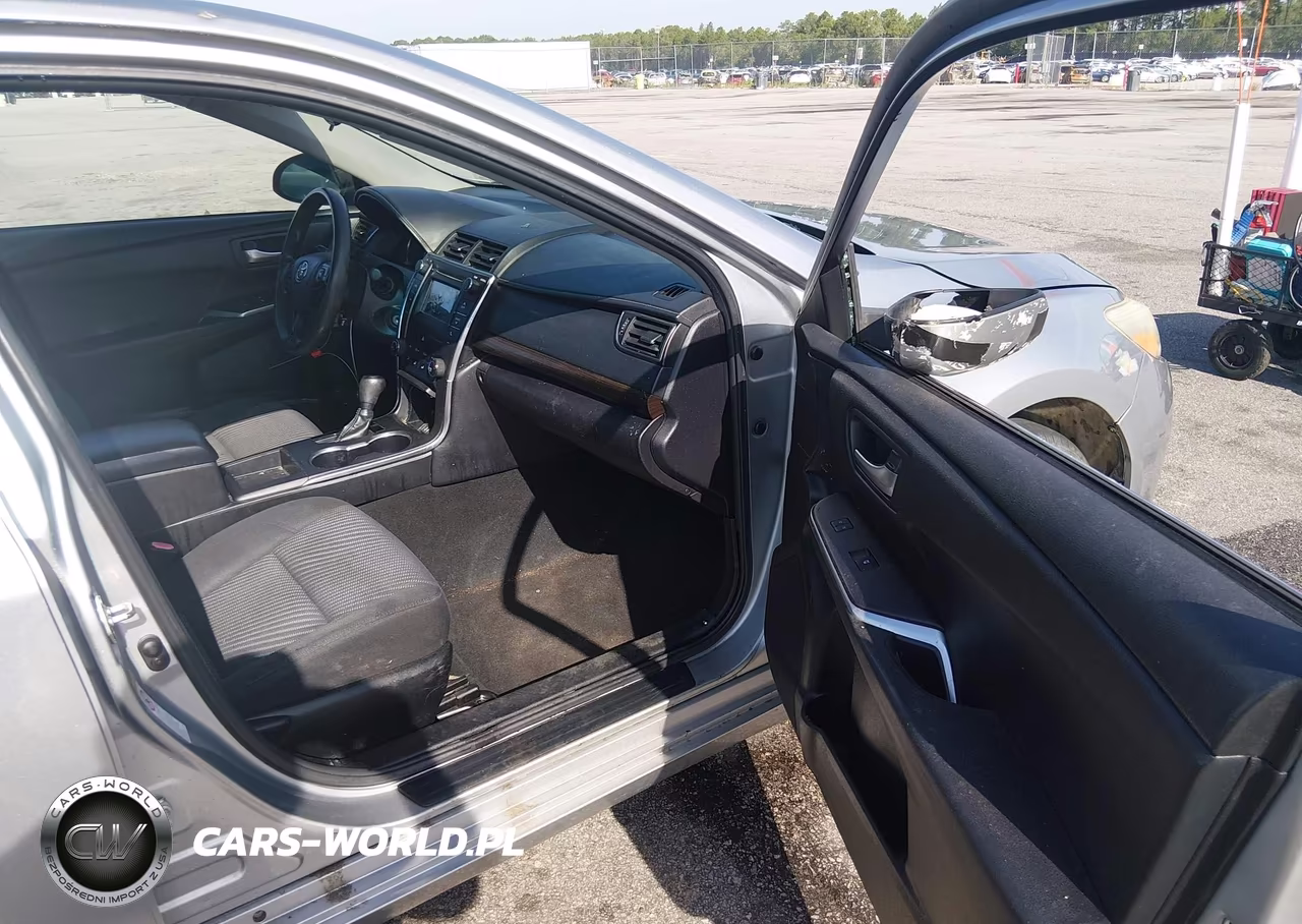 2016 Toyota Camry Le VIN:4T4BF1FK0GR532519 - 5