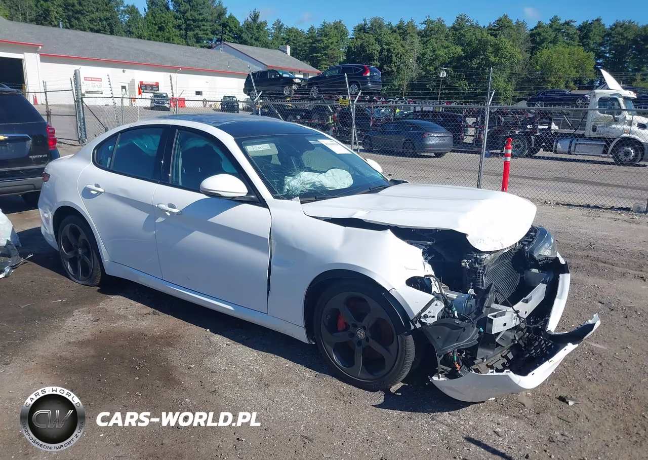 2017 Alfa Romeo Giulia Awd