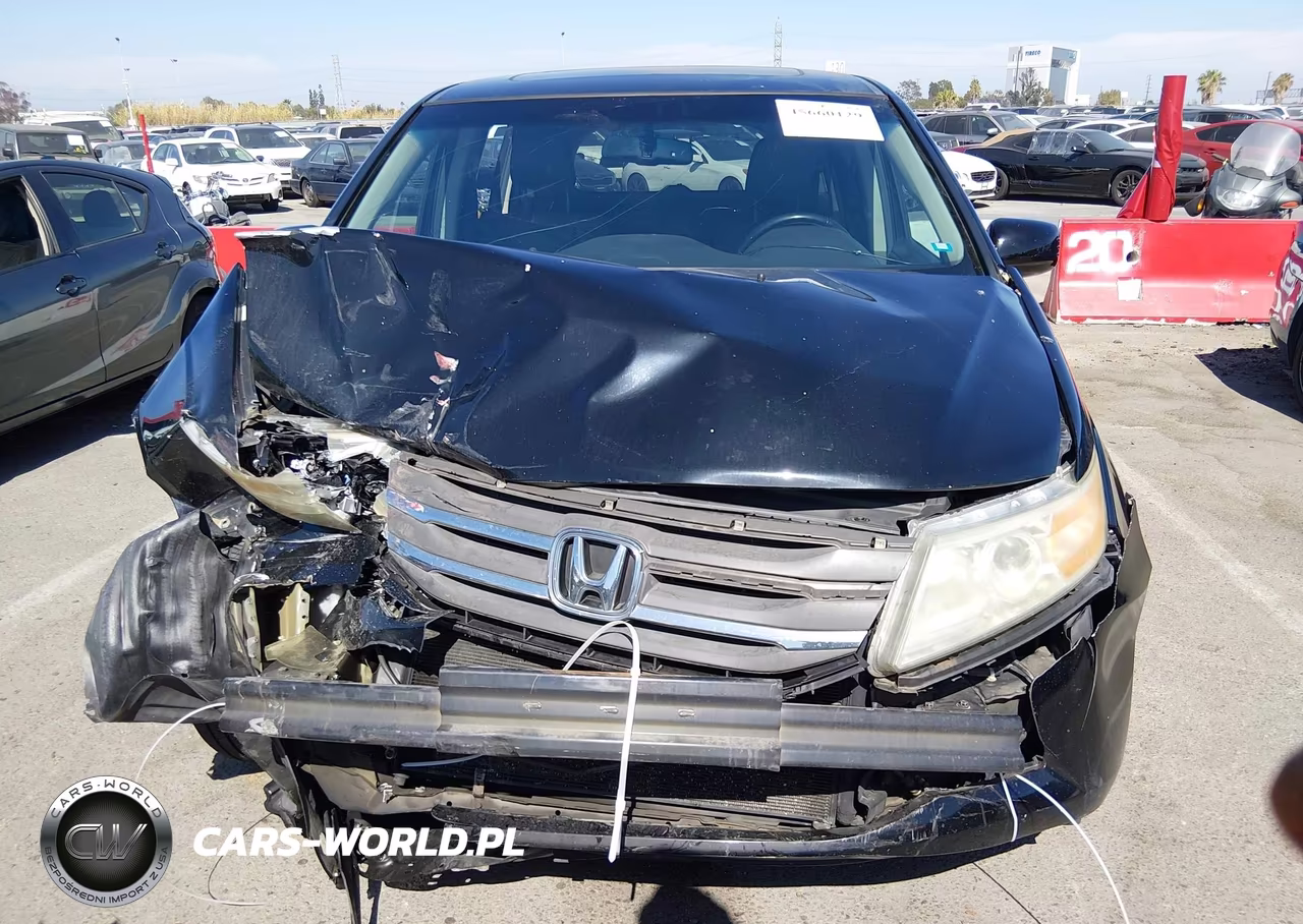2013 Honda Odyssey Touring-Touring Elite VIN:5FNRL5H98DB063773 - 11