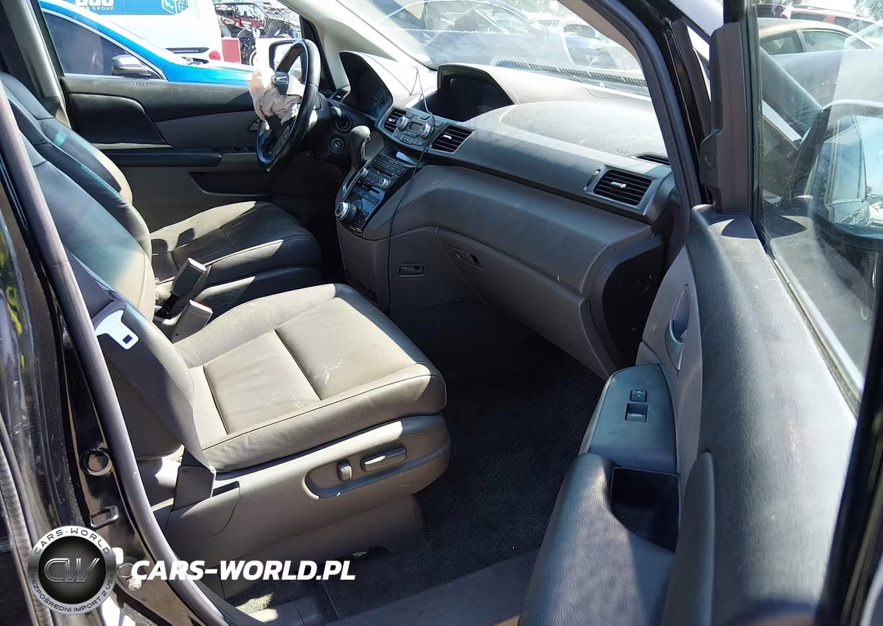 2013 Honda Odyssey Touring-Touring Elite VIN:5FNRL5H98DB063773 - 5