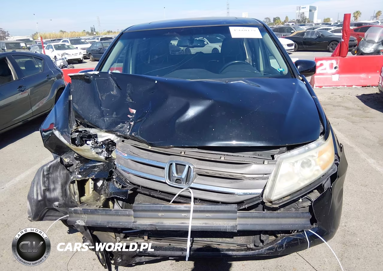 2013 Honda Odyssey Touring-Touring Elite VIN:5FNRL5H98DB063773 - 6