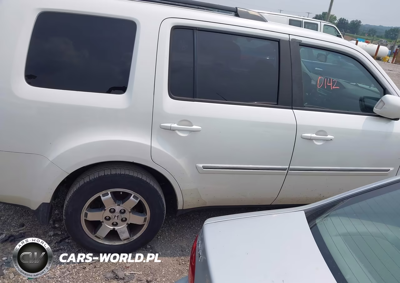 2011 Honda Pilot Touring VIN:5FNYF4H99BB052551 - 13
