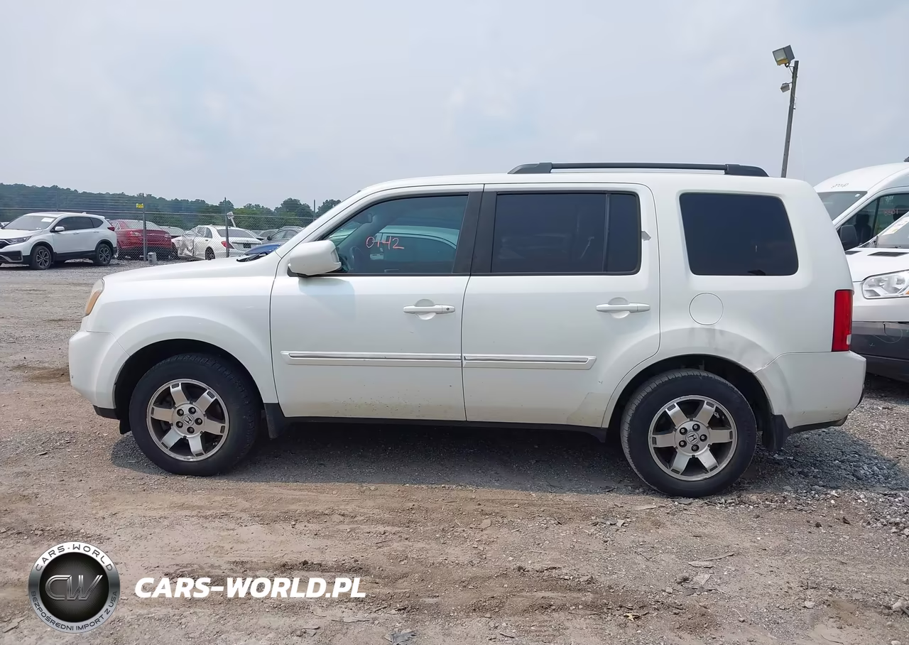 2011 Honda Pilot Touring VIN:5FNYF4H99BB052551 - 14