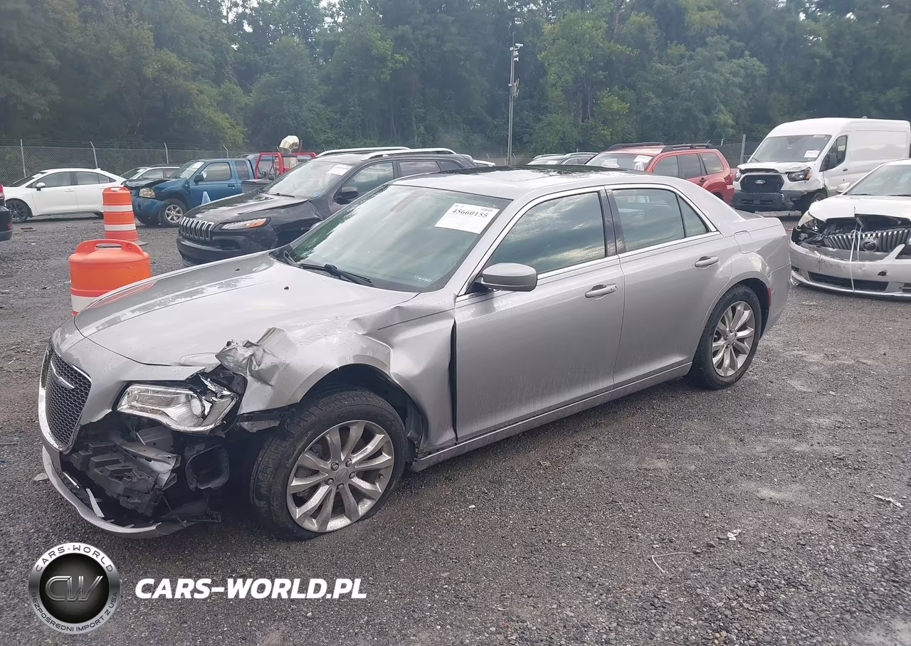 2016 Chrysler 300 Limited VIN:2C3CCARG2GH190940 - 2