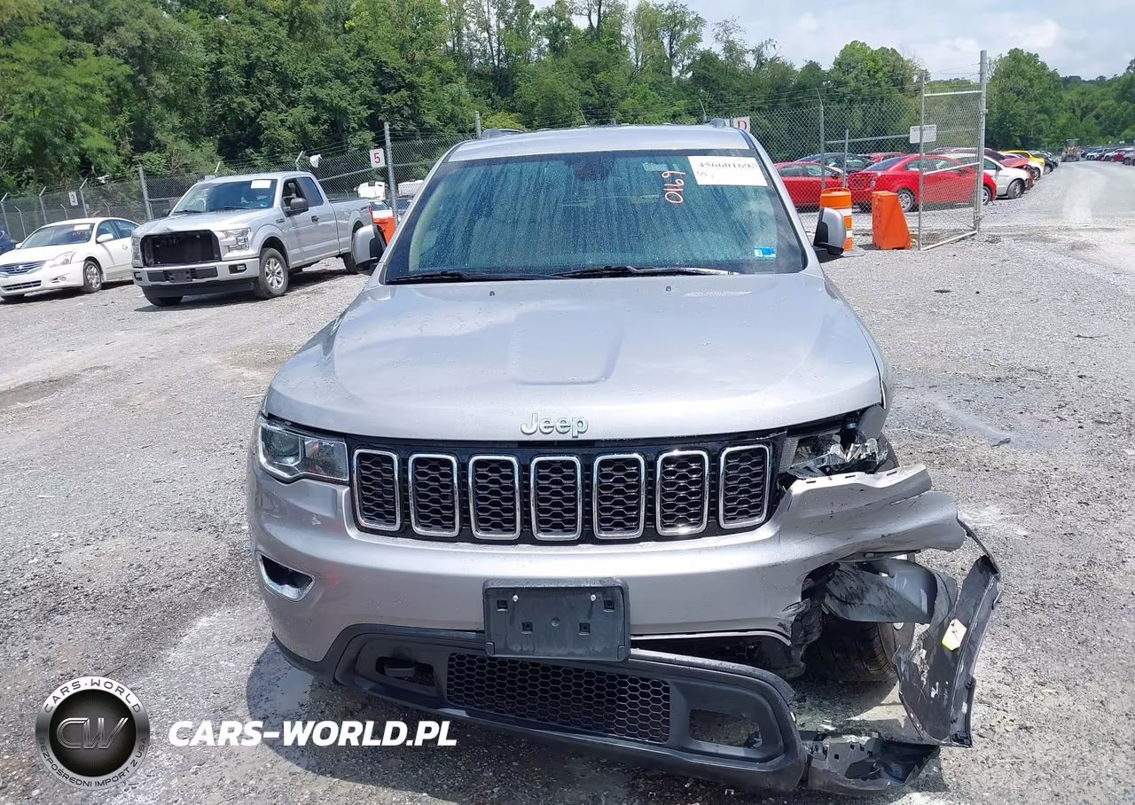 2020 Jeep Grand Cherokee Laredo E 4X4 VIN:1C4RJFAG4LC443967 - 12