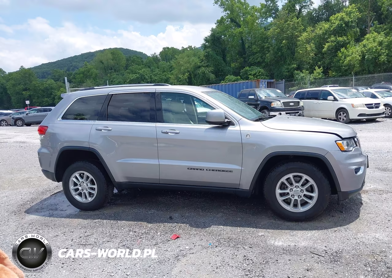 2020 Jeep Grand Cherokee Laredo E 4X4 VIN:1C4RJFAG4LC443967 - 13