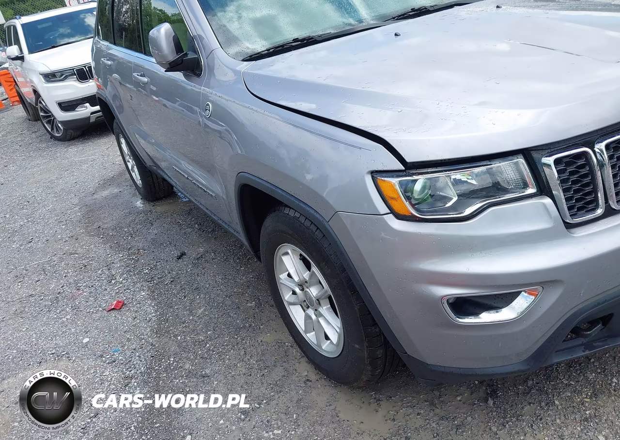 2020 Jeep Grand Cherokee Laredo E 4X4 VIN:1C4RJFAG4LC443967 - 18