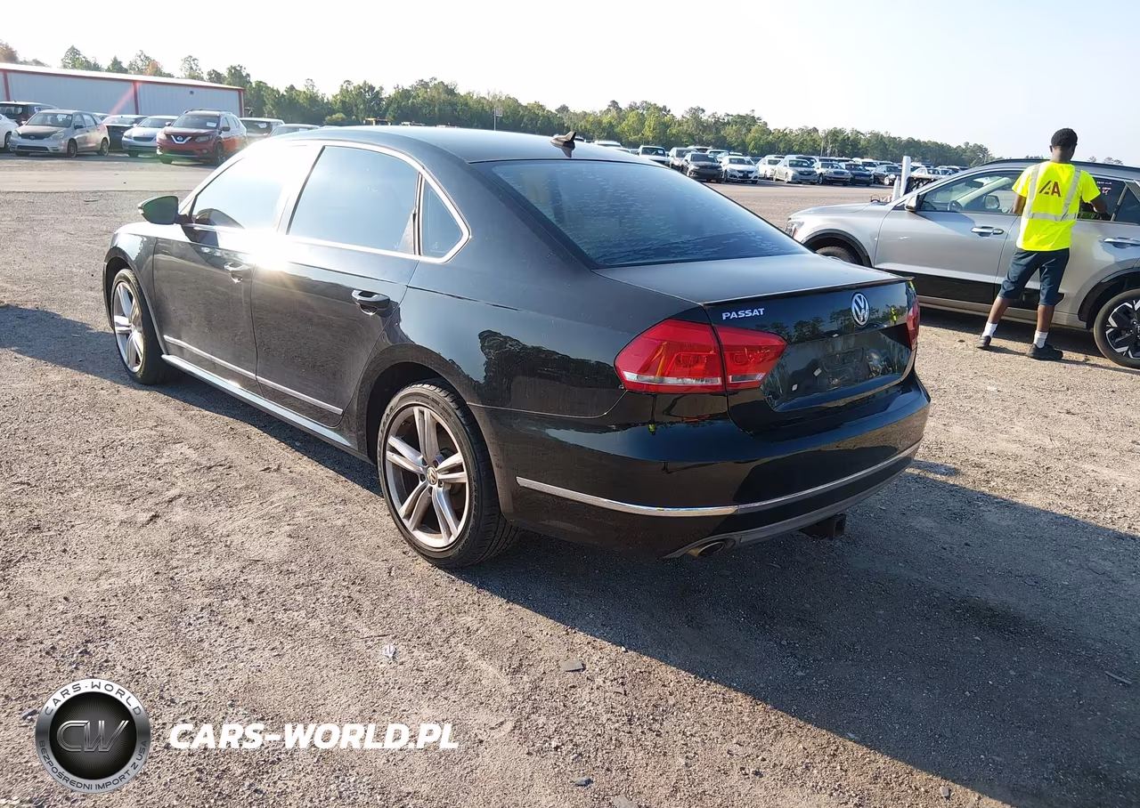 2012 Volkswagen Passat 2.0L Tdi Sel Premium VIN:1VWCN7A39CC083587 - 3