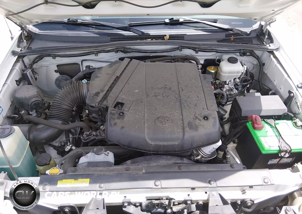 2015 Toyota Tacoma Base V6 VIN:5TFLU4EN4FX132997 - 10