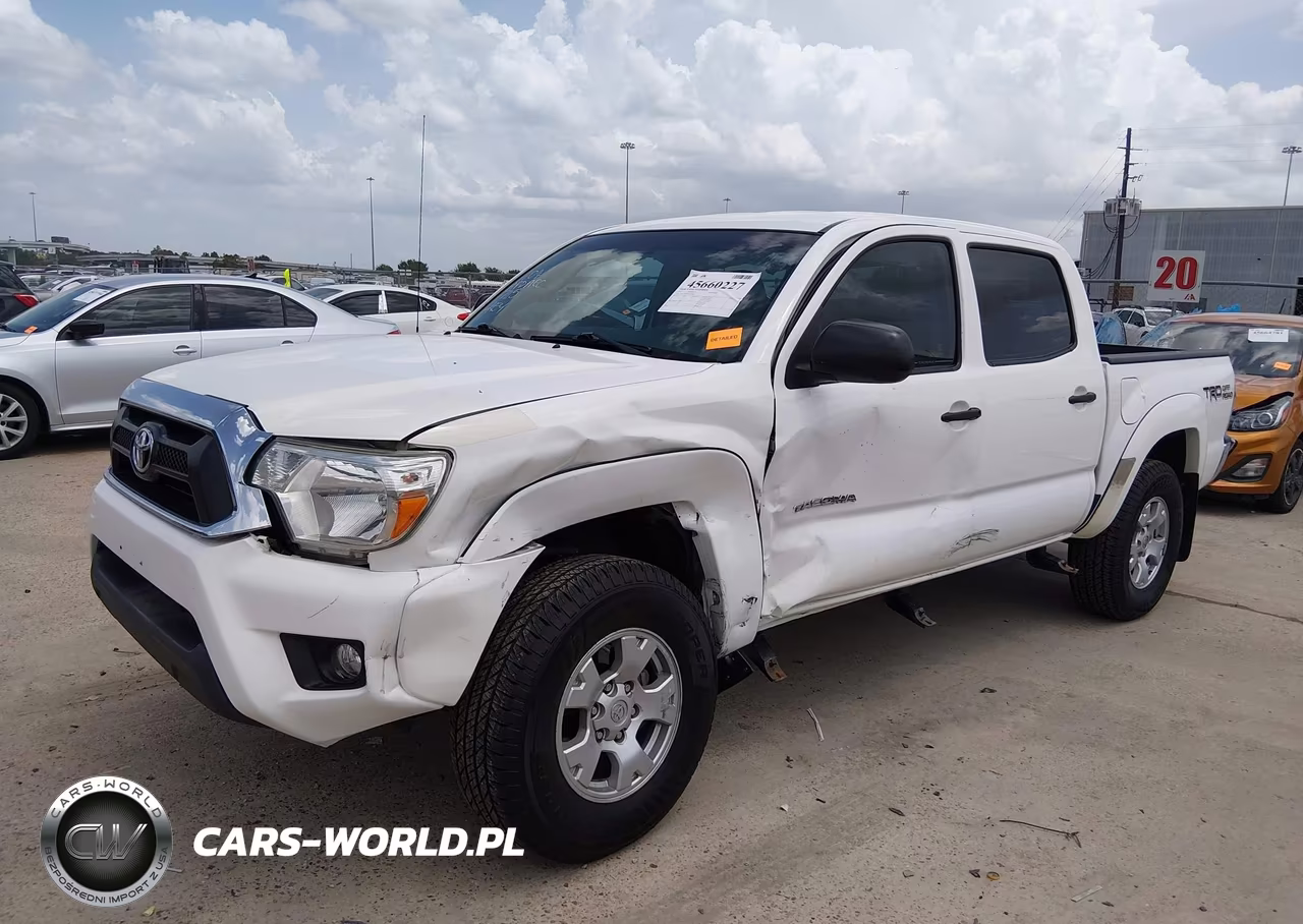 2015 Toyota Tacoma Base V6 VIN:5TFLU4EN4FX132997 - 2