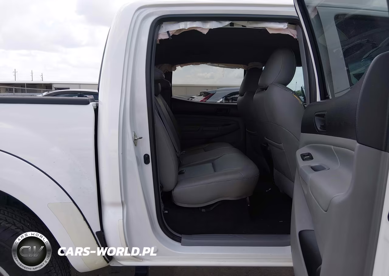 2015 Toyota Tacoma Base V6 VIN:5TFLU4EN4FX132997 - 8