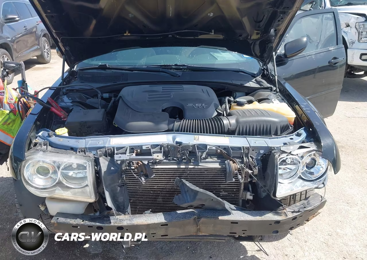 2007 Chrysler 300C VIN:2C3KA63HX7H884520 - 10