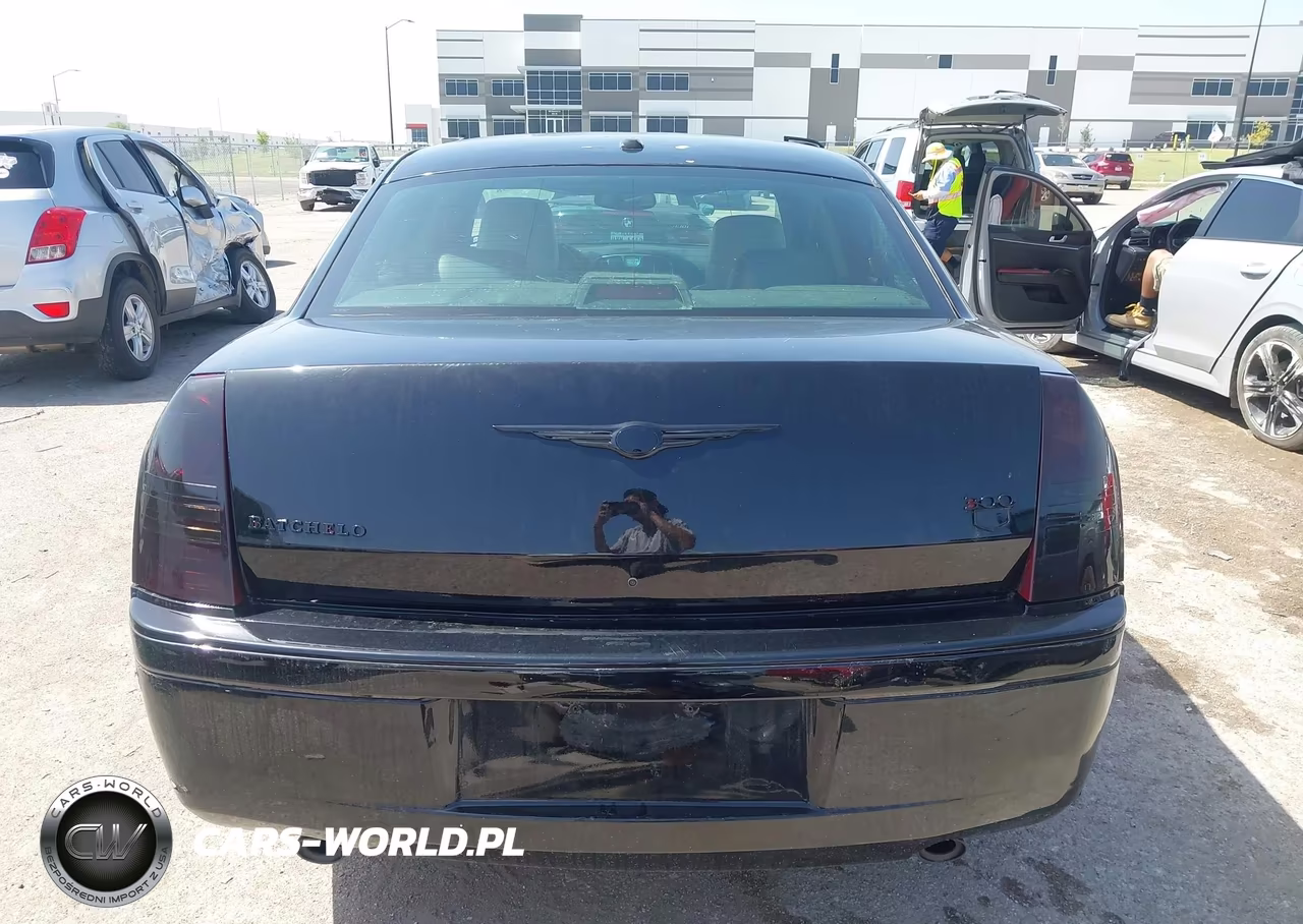 2007 Chrysler 300C VIN:2C3KA63HX7H884520 - 16