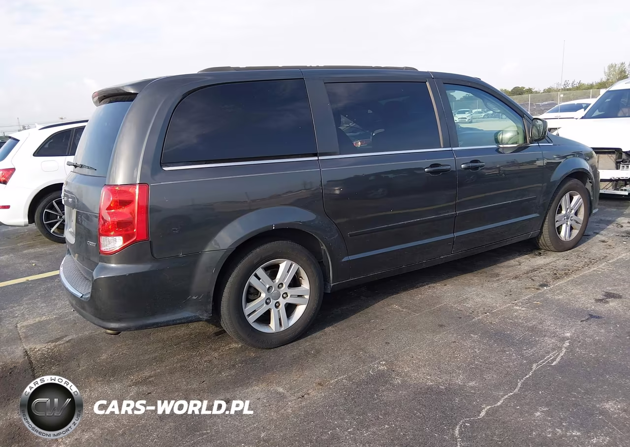 2011 Dodge Grand Caravan Crew VIN:2D4RN5DGXBR711813 - 4